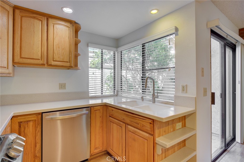 1220 Cobblestone Lane