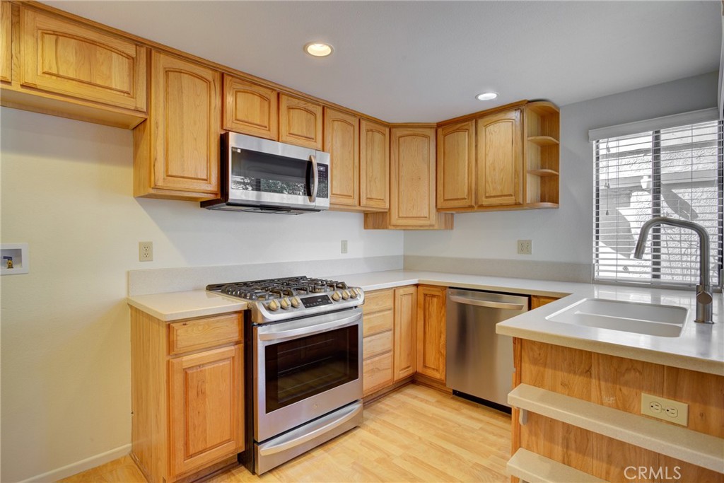 1220 Cobblestone Lane