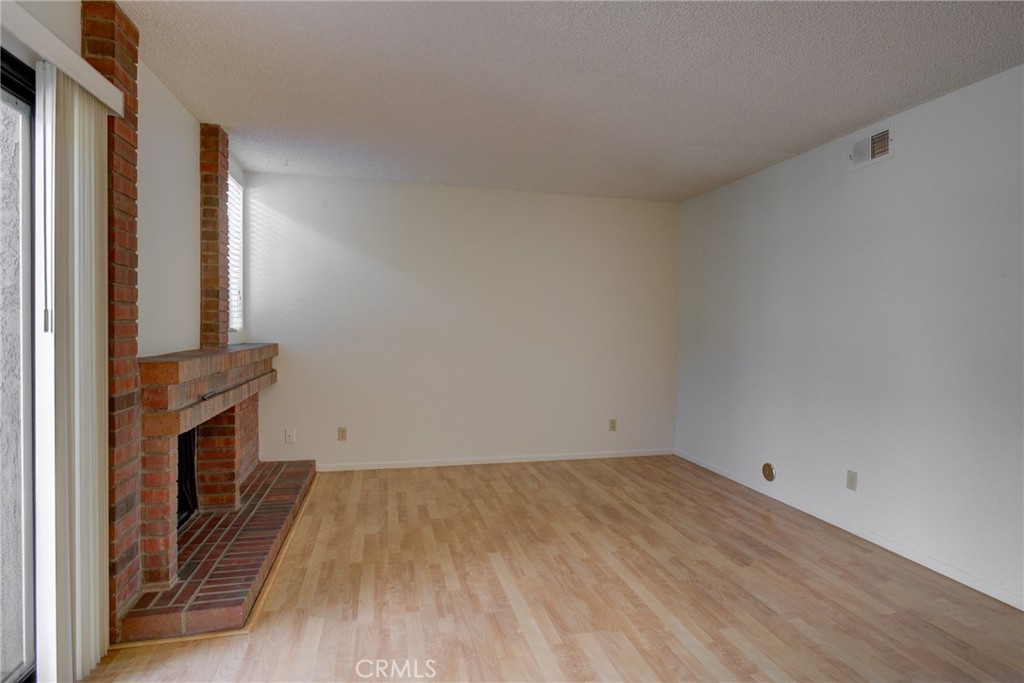 1220 Cobblestone Lane