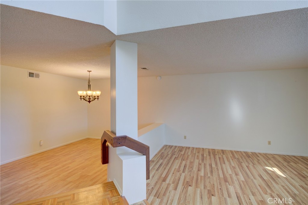 1220 Cobblestone Lane