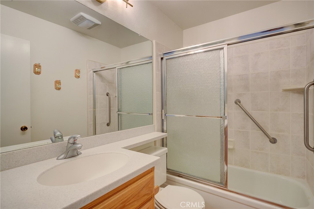 1220 Cobblestone Lane