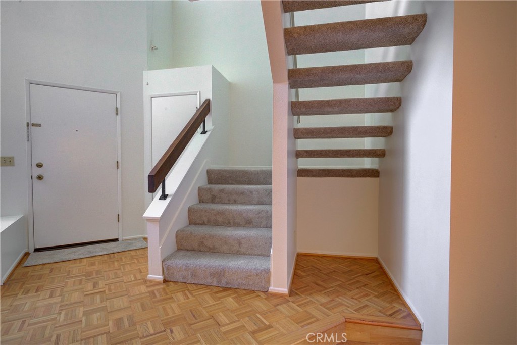 1220 Cobblestone Lane