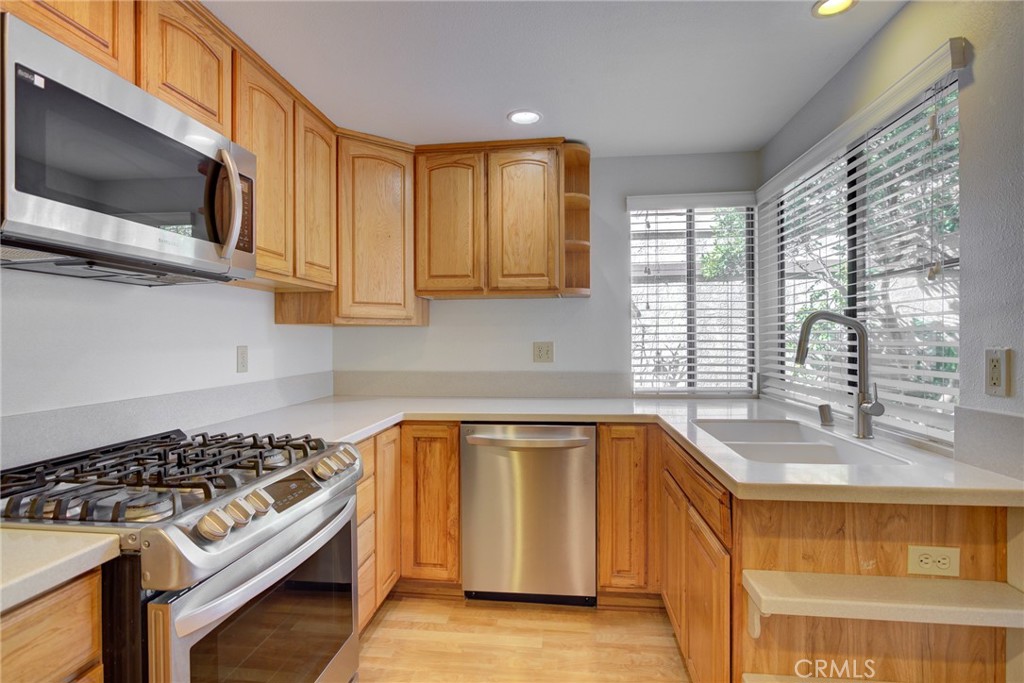 1220 Cobblestone Lane