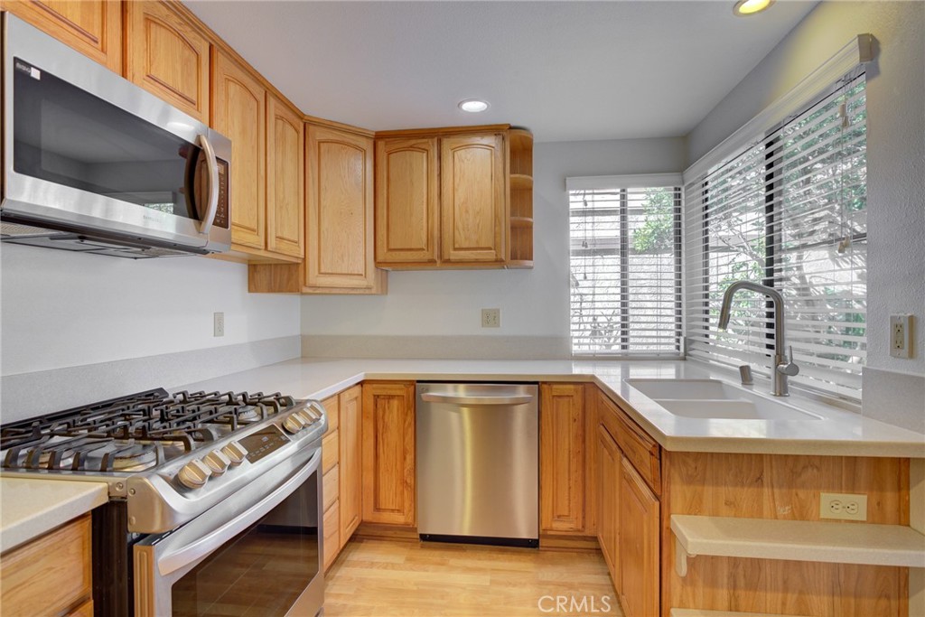 1220 Cobblestone Lane