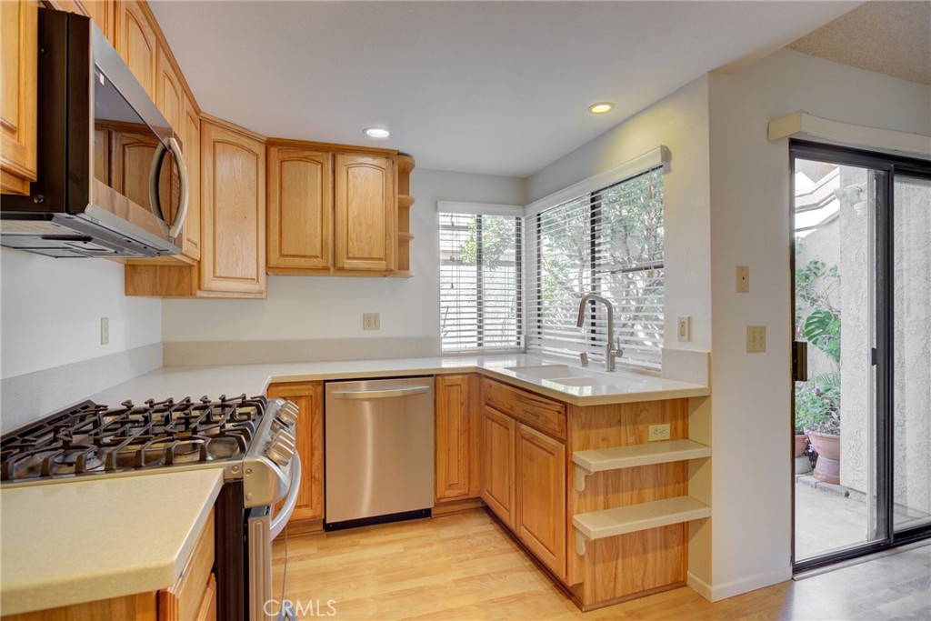 1220 Cobblestone Lane