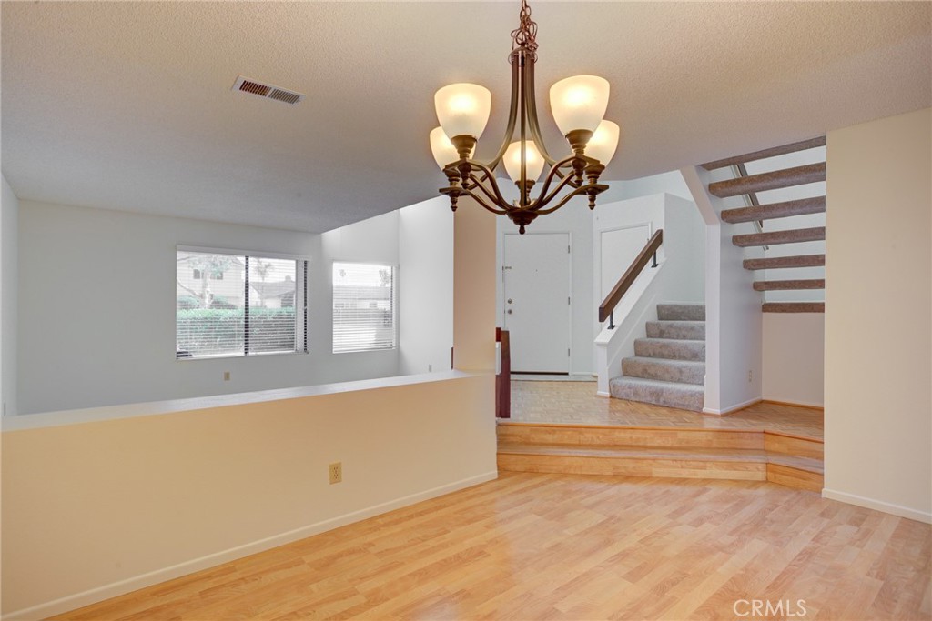 1220 Cobblestone Lane
