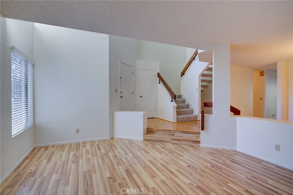 1220 Cobblestone Lane
