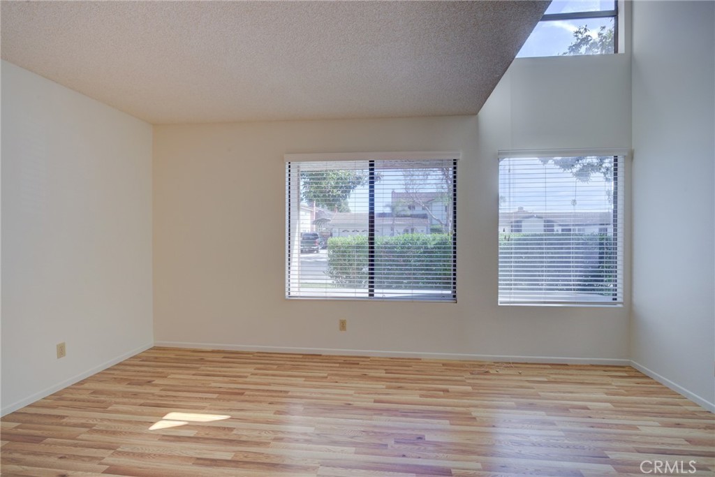 1220 Cobblestone Lane