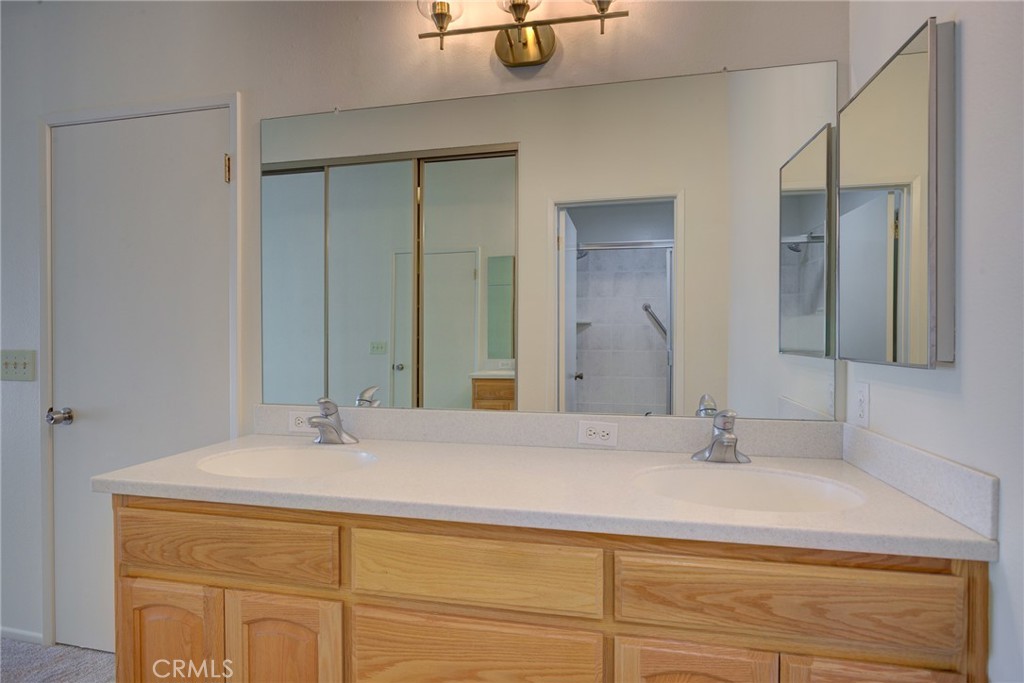 1220 Cobblestone Lane