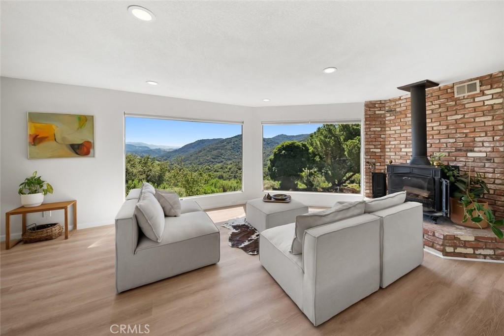 9954 Wildflower Road