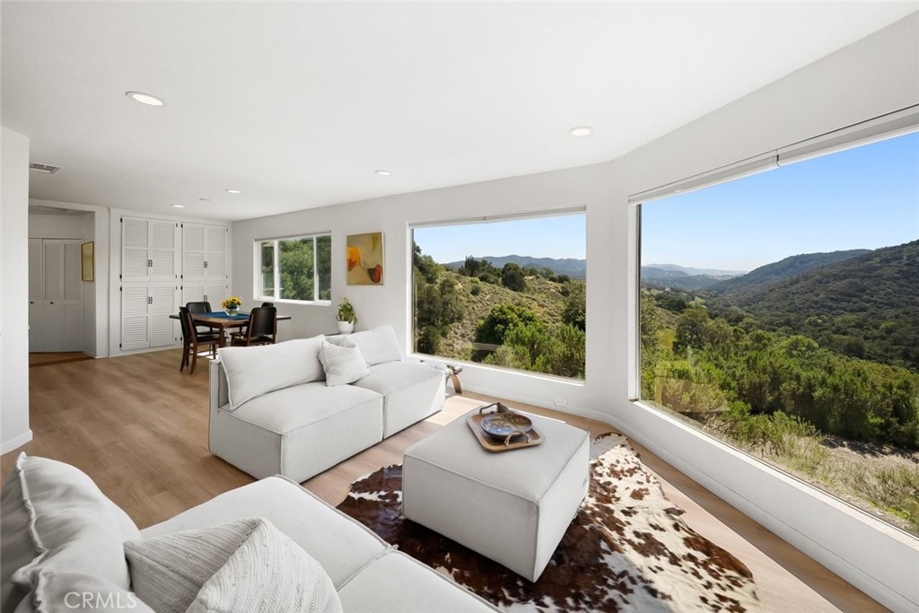 9954 Wildflower Road