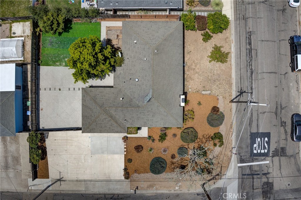 444 Walnut