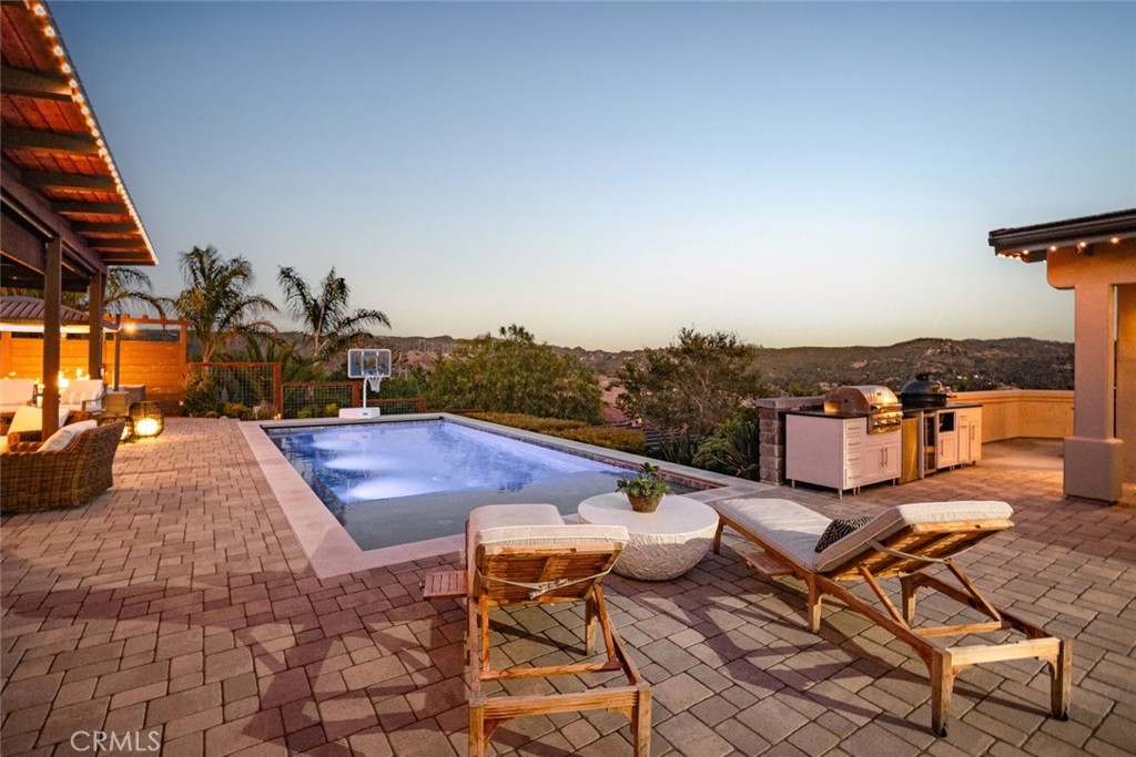 850 Bassi Dr.