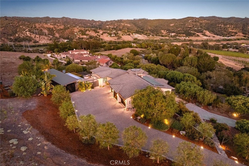 850 Bassi Dr.