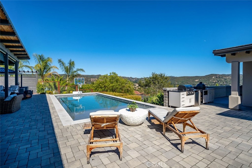 850 Bassi Dr.