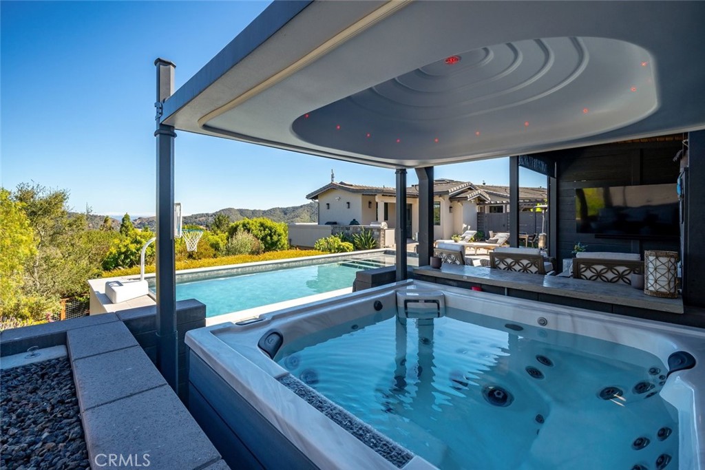 850 Bassi Dr.