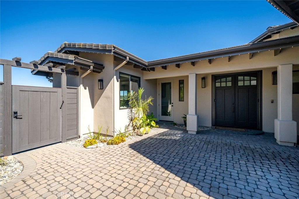 850 Bassi Dr.