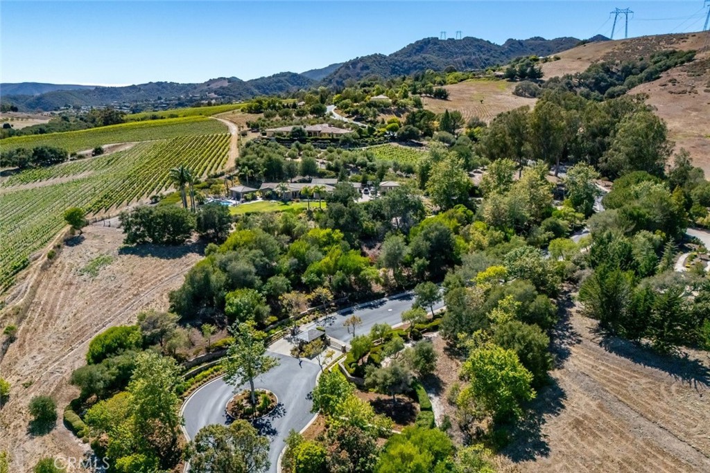 850 Bassi Dr.