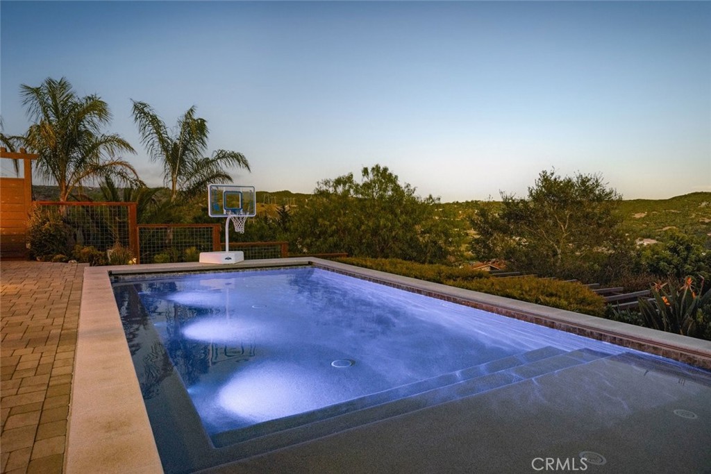 850 Bassi Dr.
