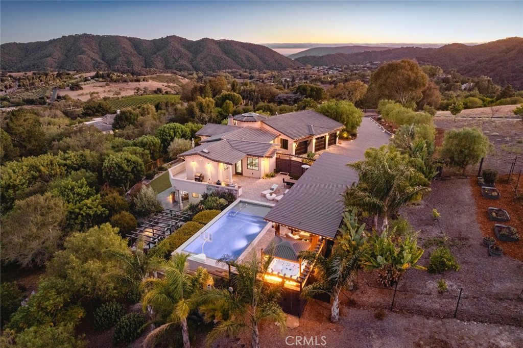 850 Bassi Dr.