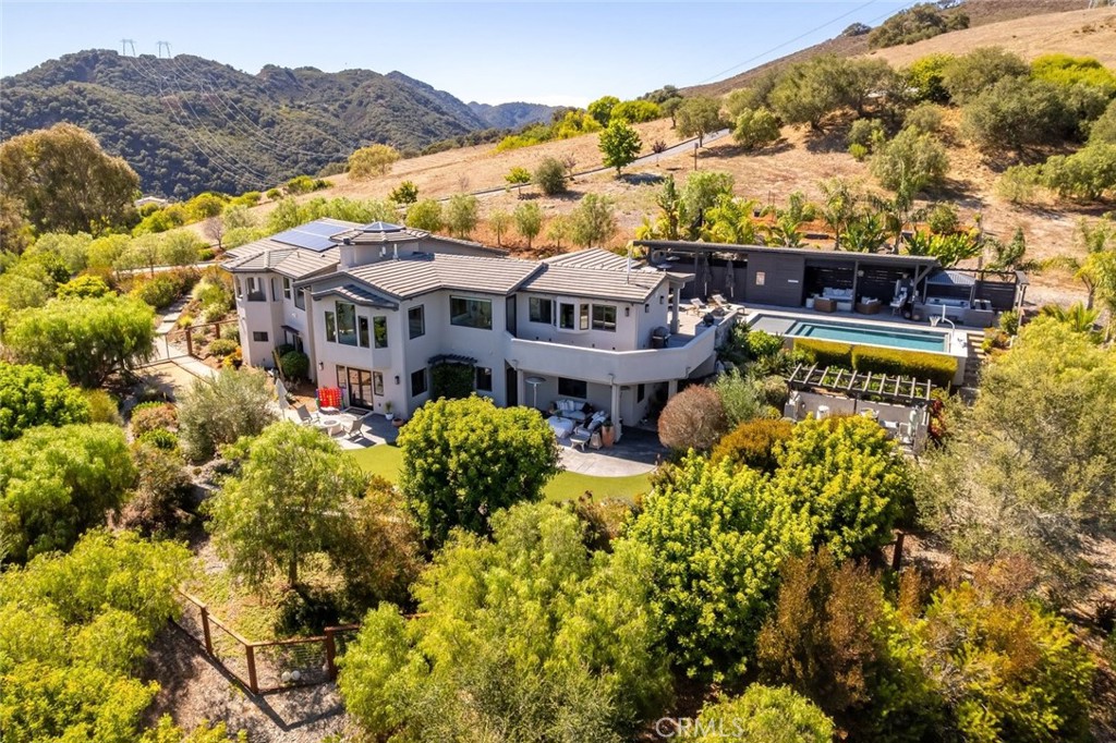 850 Bassi Dr.