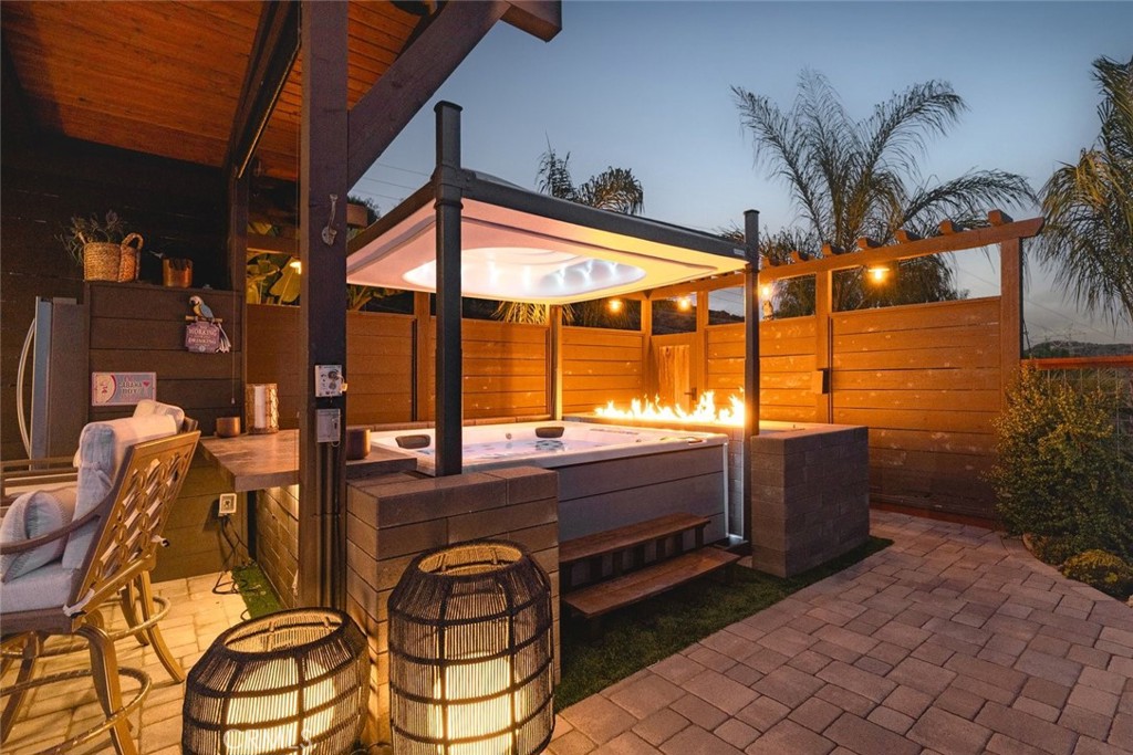 850 Bassi Dr.