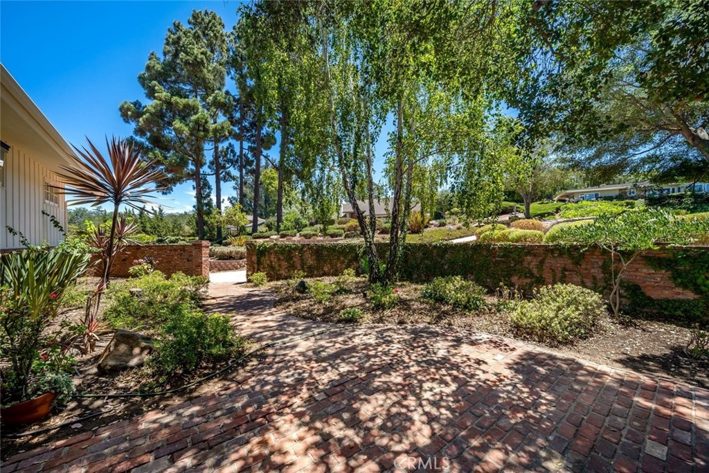 2355 Lake Marie Drive