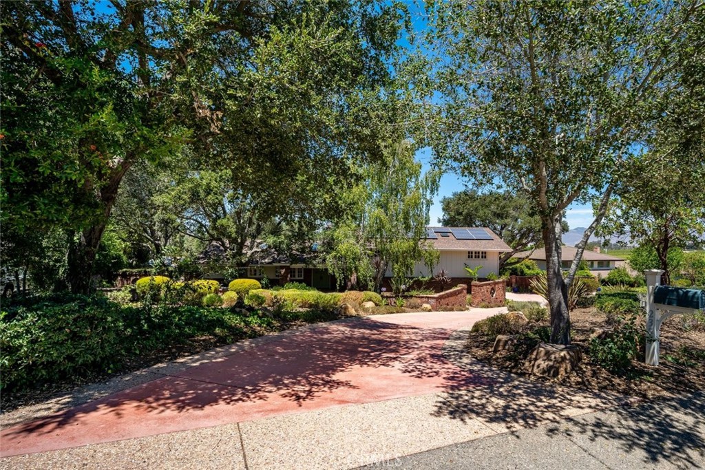 2355 Lake Marie Drive