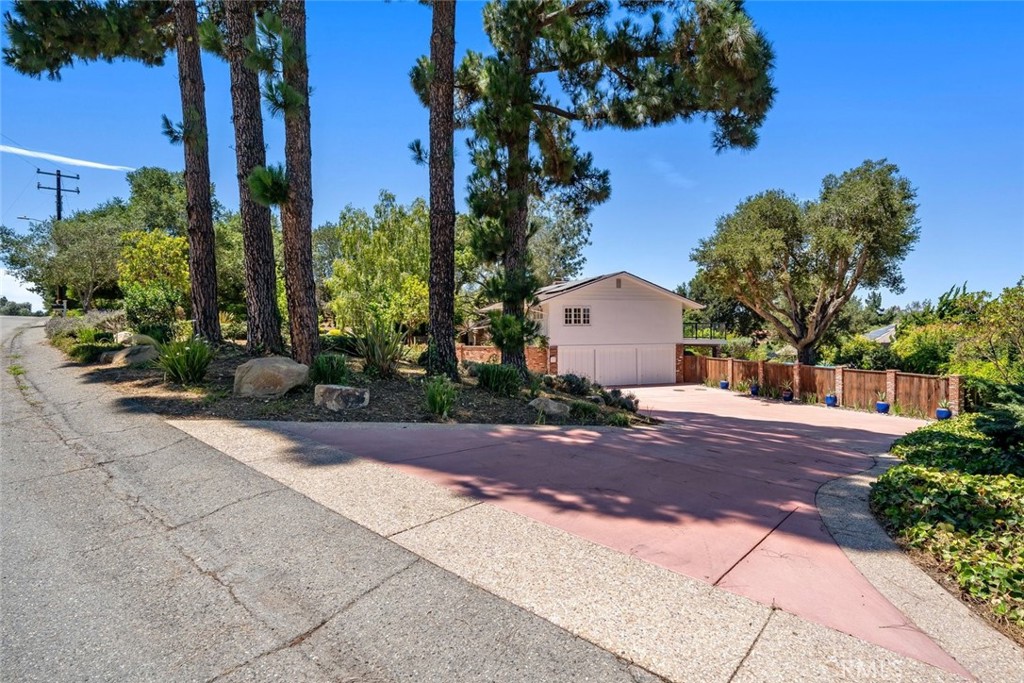 2355 Lake Marie Drive