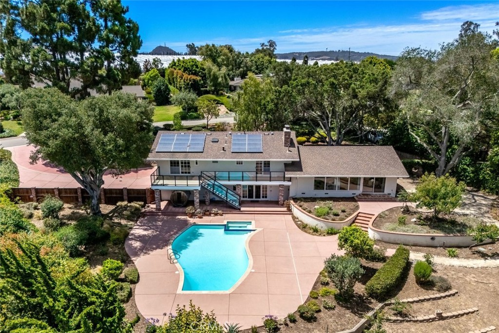 2355 Lake Marie Drive