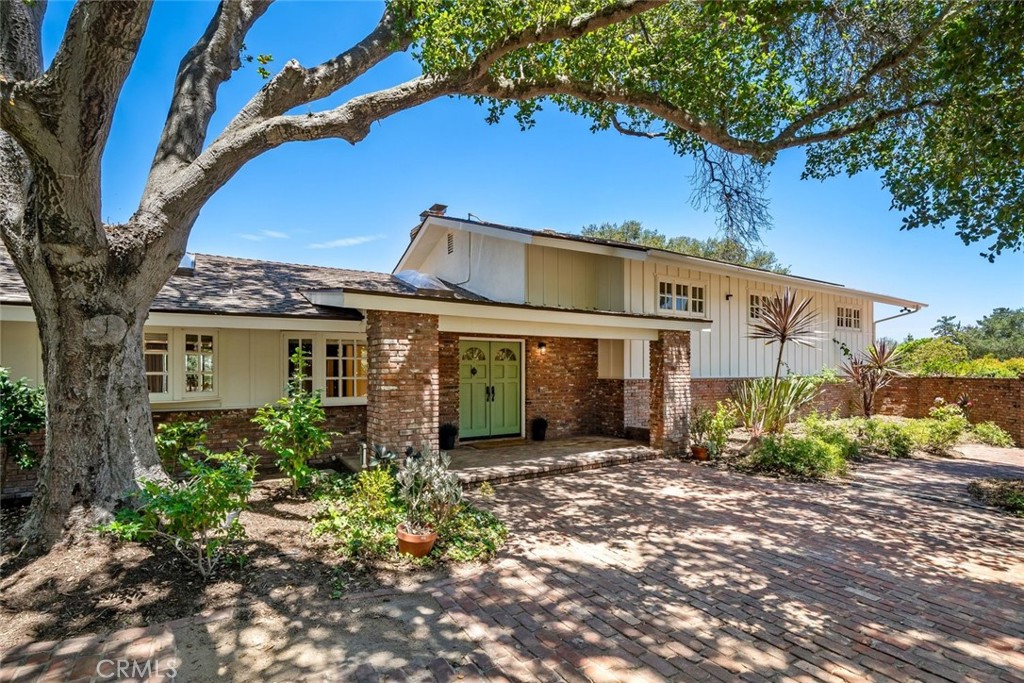 2355 Lake Marie Drive