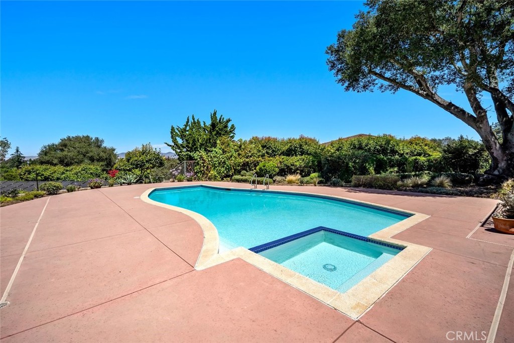 2355 Lake Marie Drive