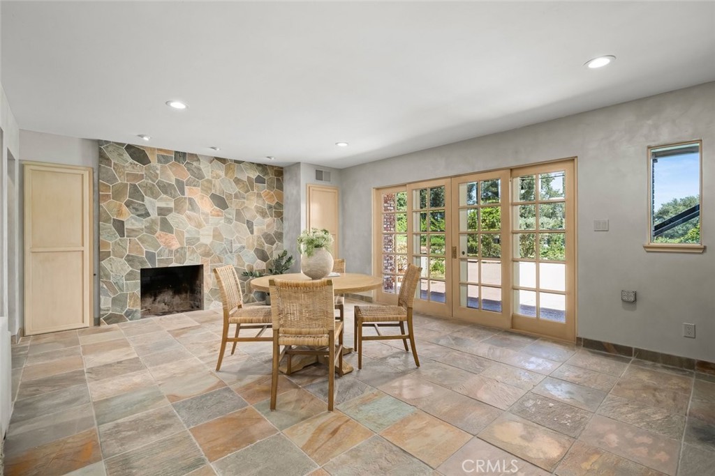 2355 Lake Marie Drive