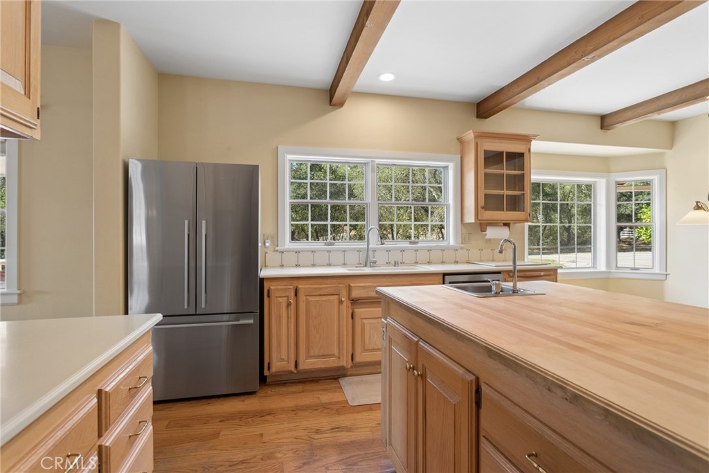 1403 Noyes Road