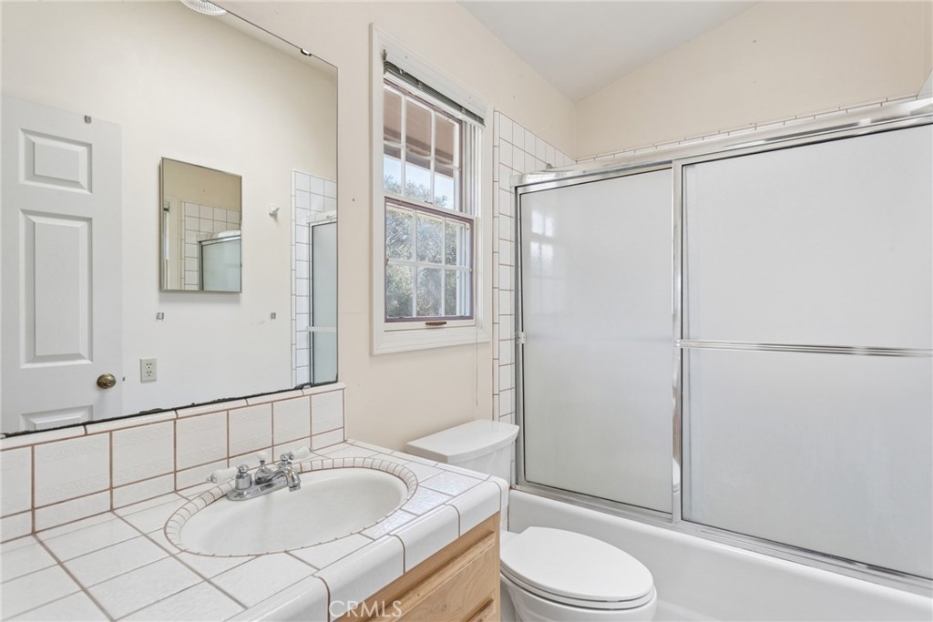 1403 Noyes Road