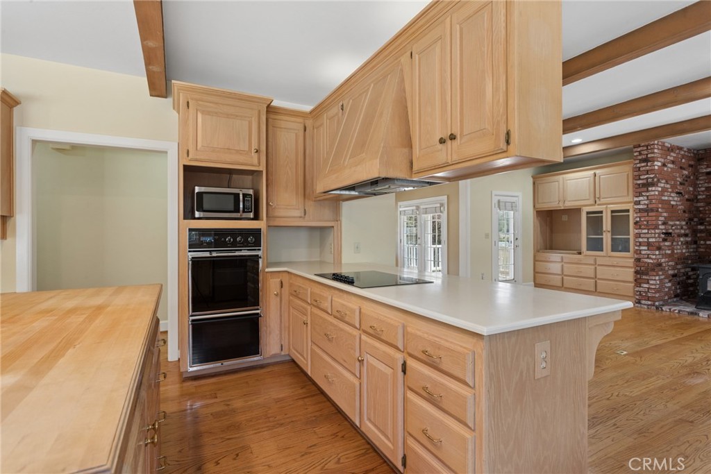 1403 Noyes Road