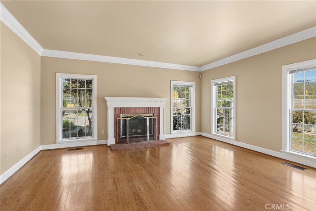 1403 Noyes Road