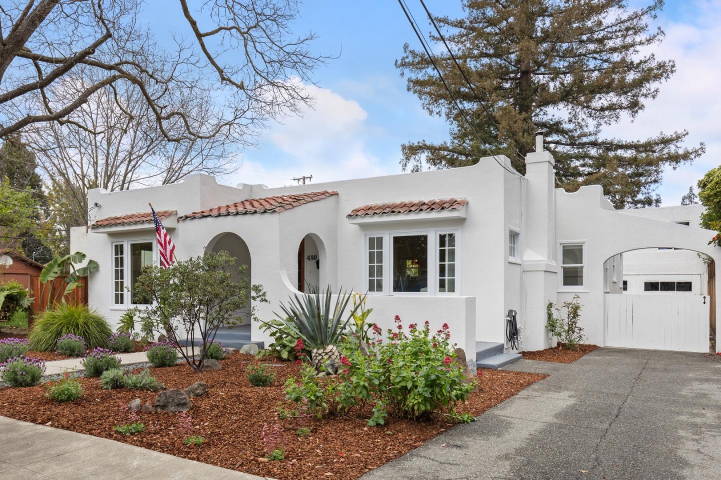 480 Palo Alto AVE