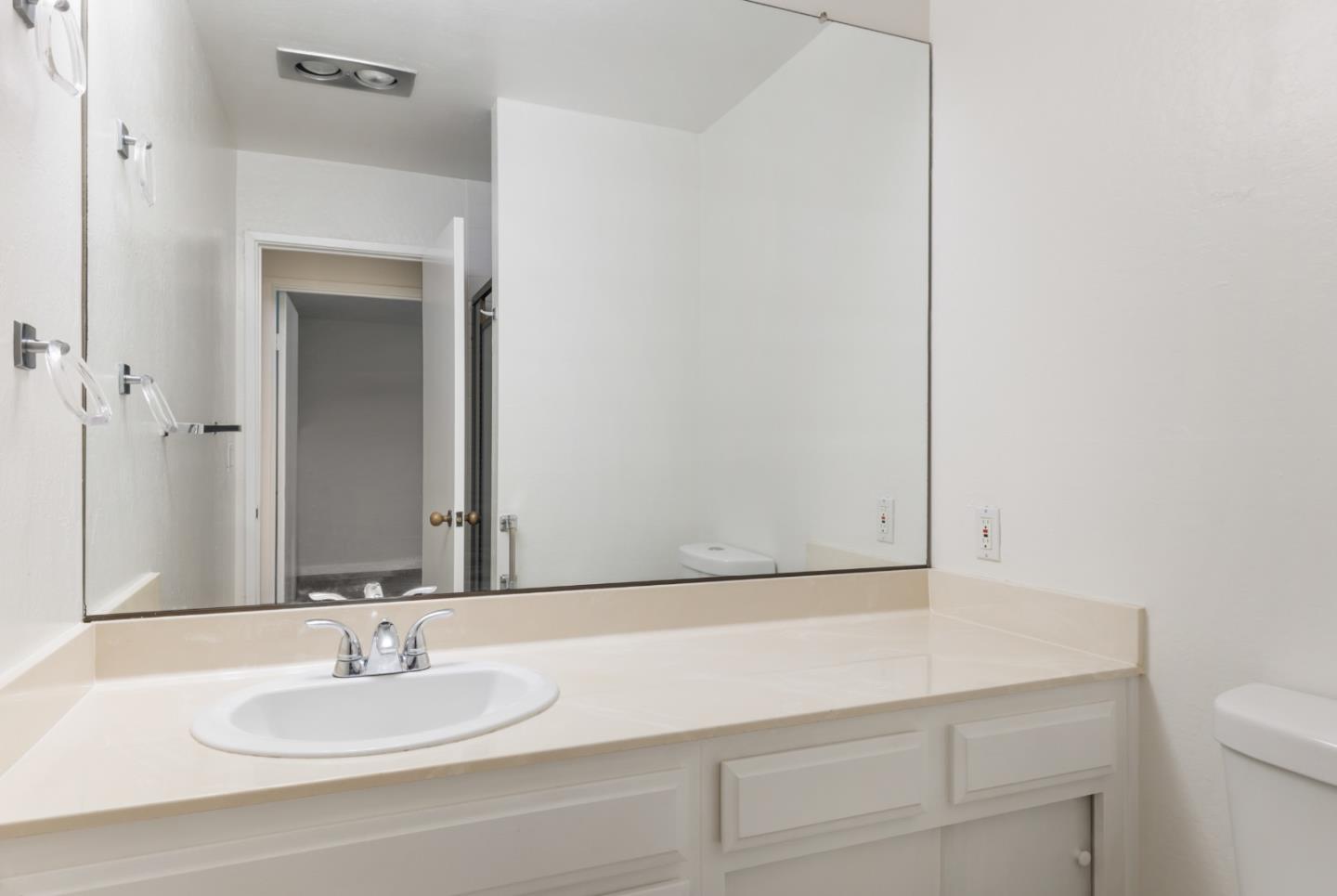 439 Alberto WAY A110