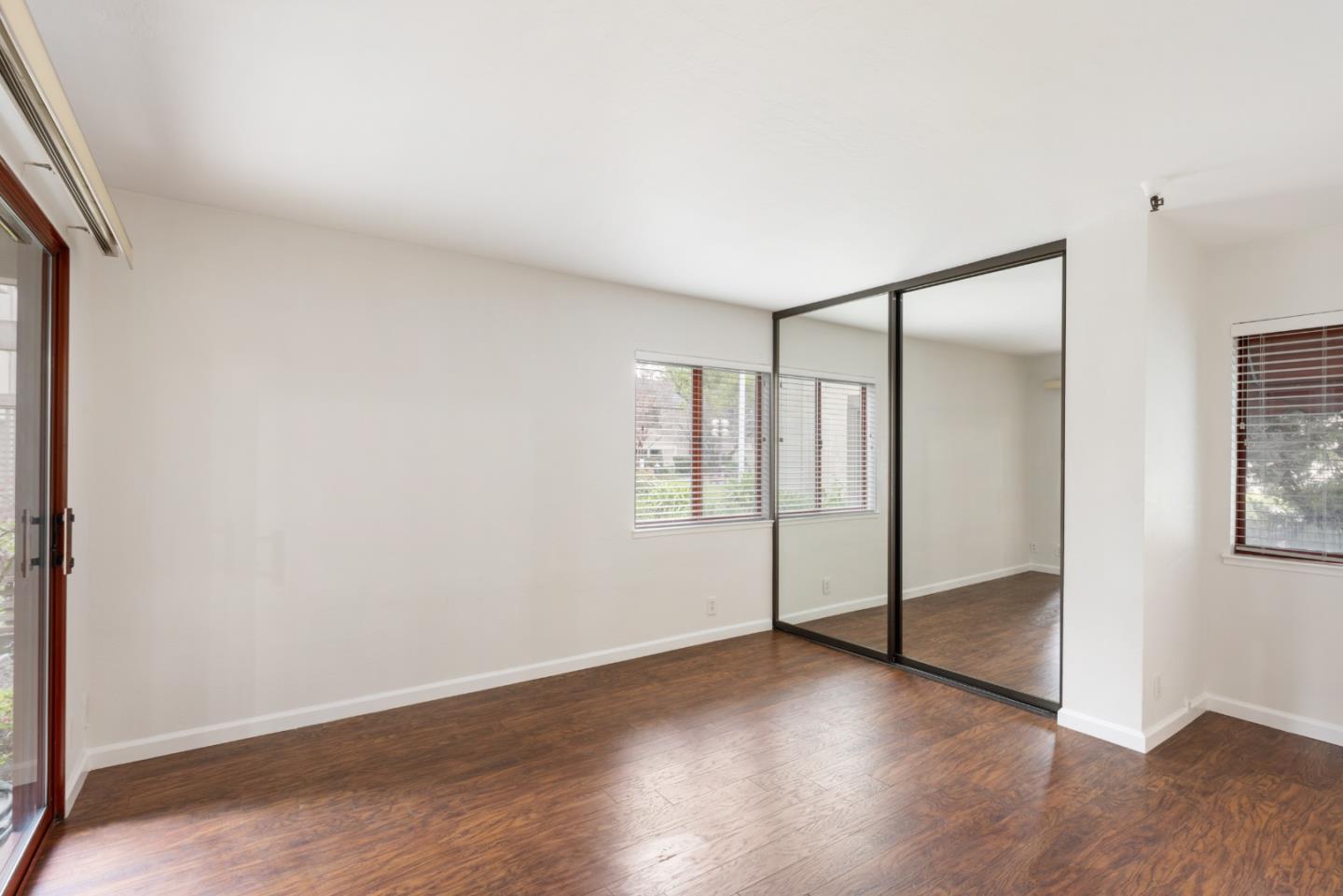 439 Alberto WAY A110