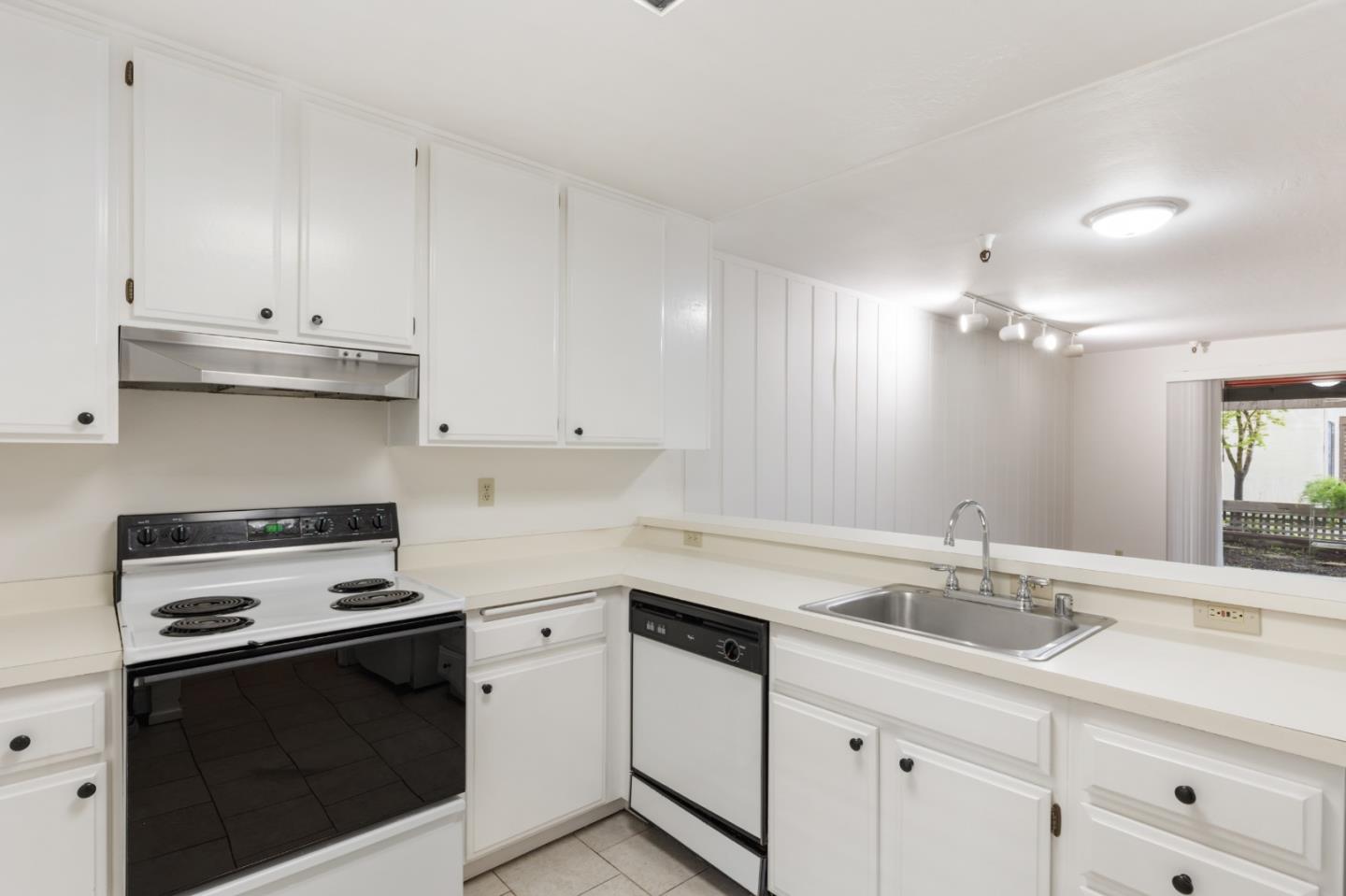 439 Alberto WAY A110