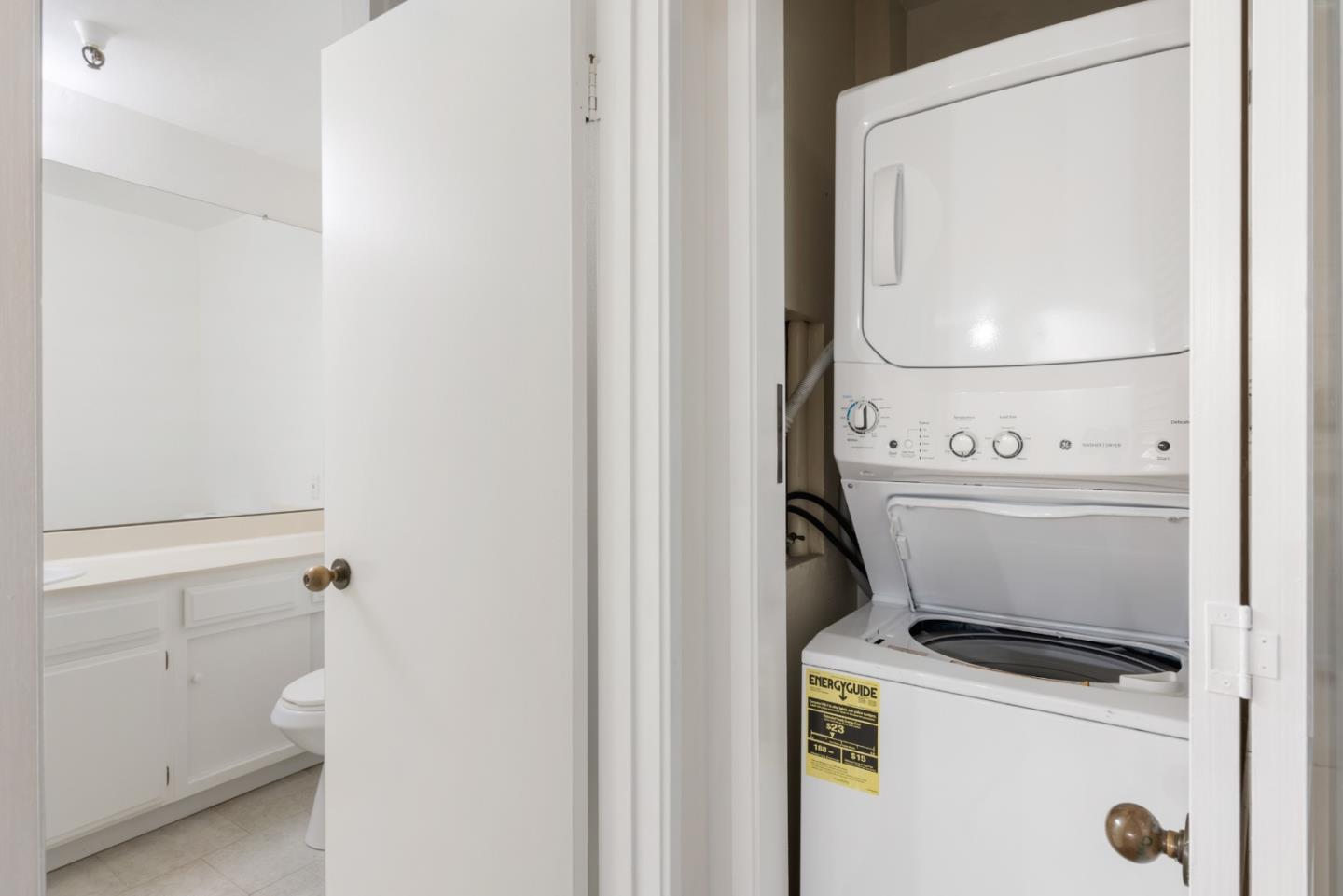 439 Alberto WAY A110