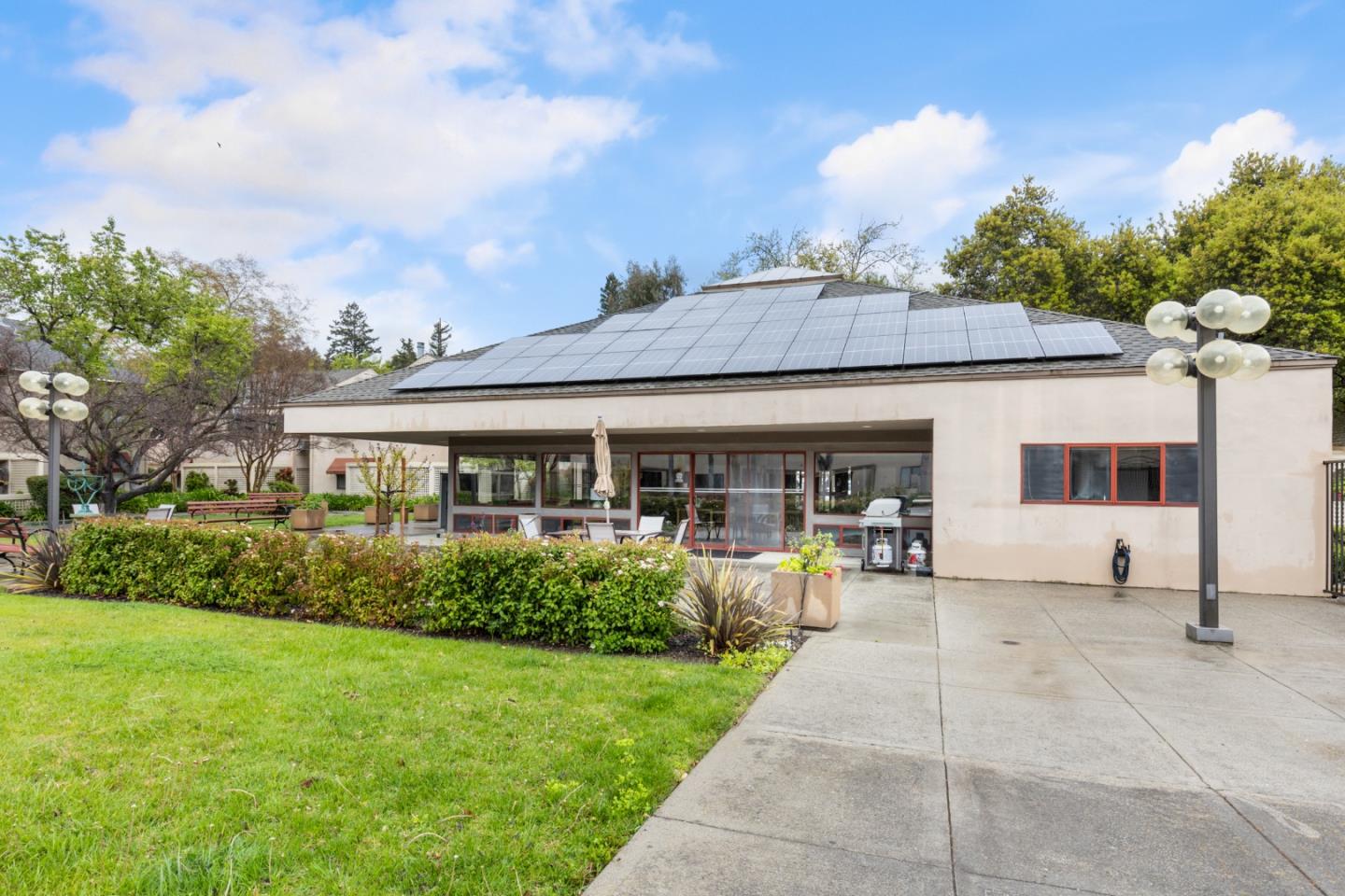 439 Alberto WAY A110