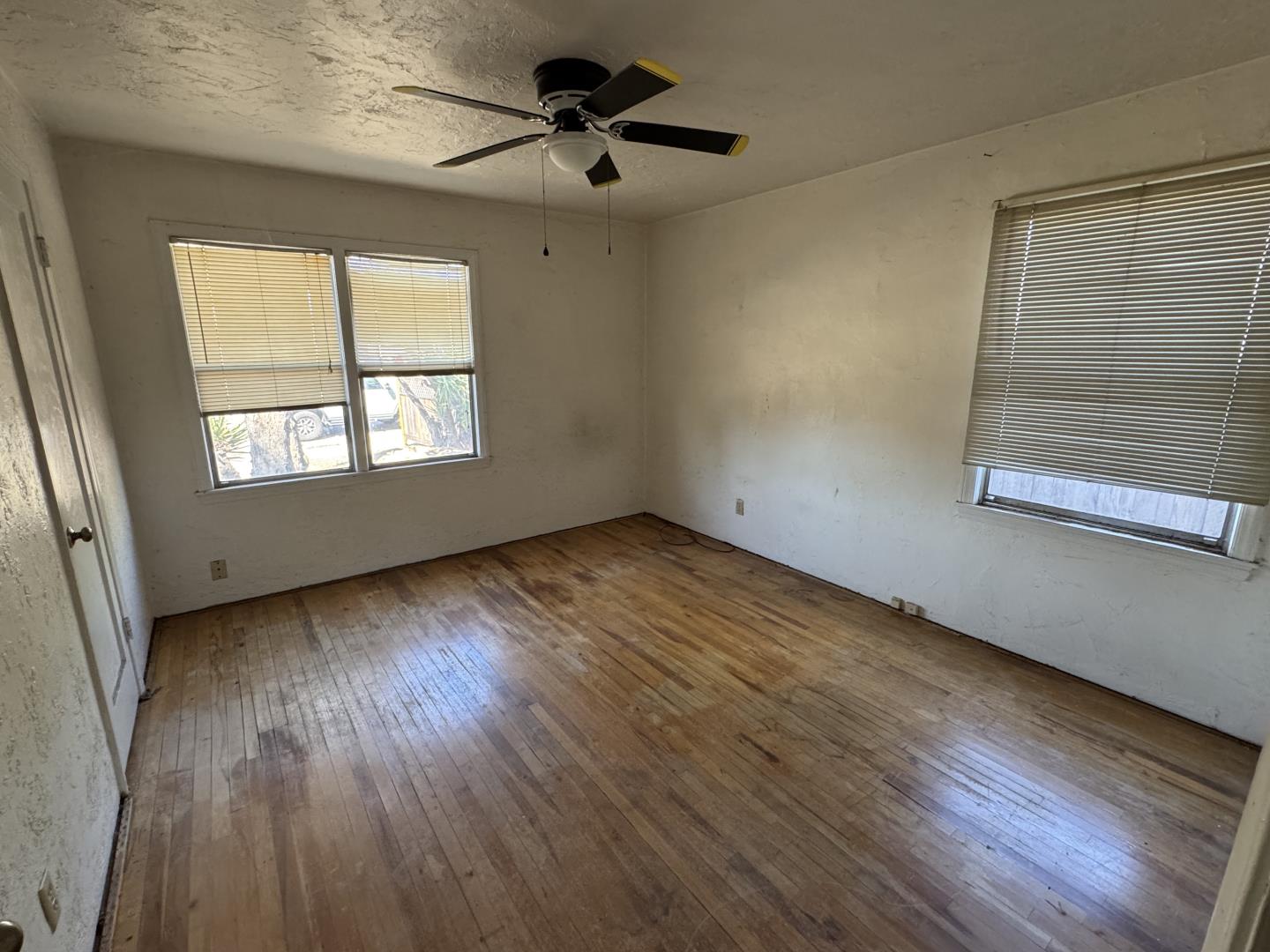 824 Jones WAY