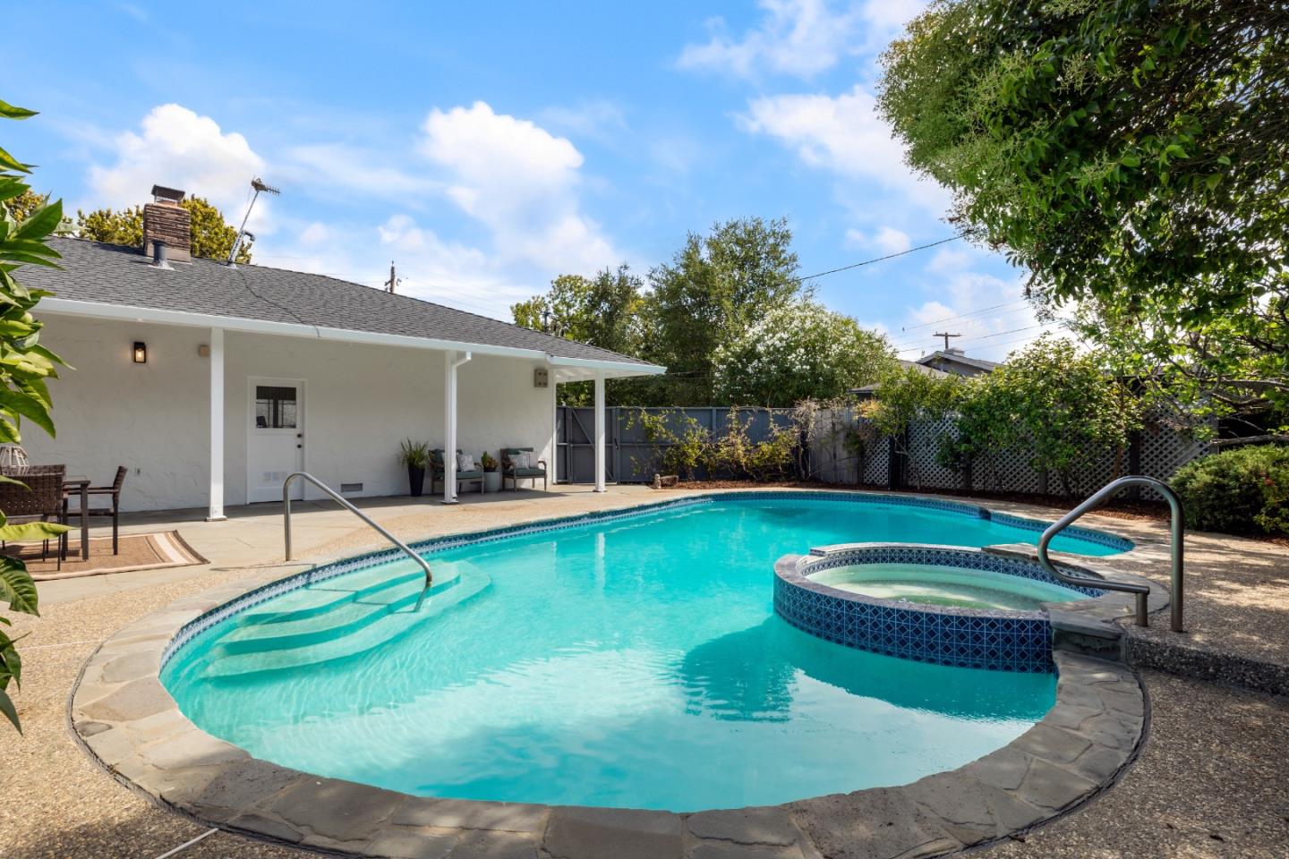 822 Amber Lane