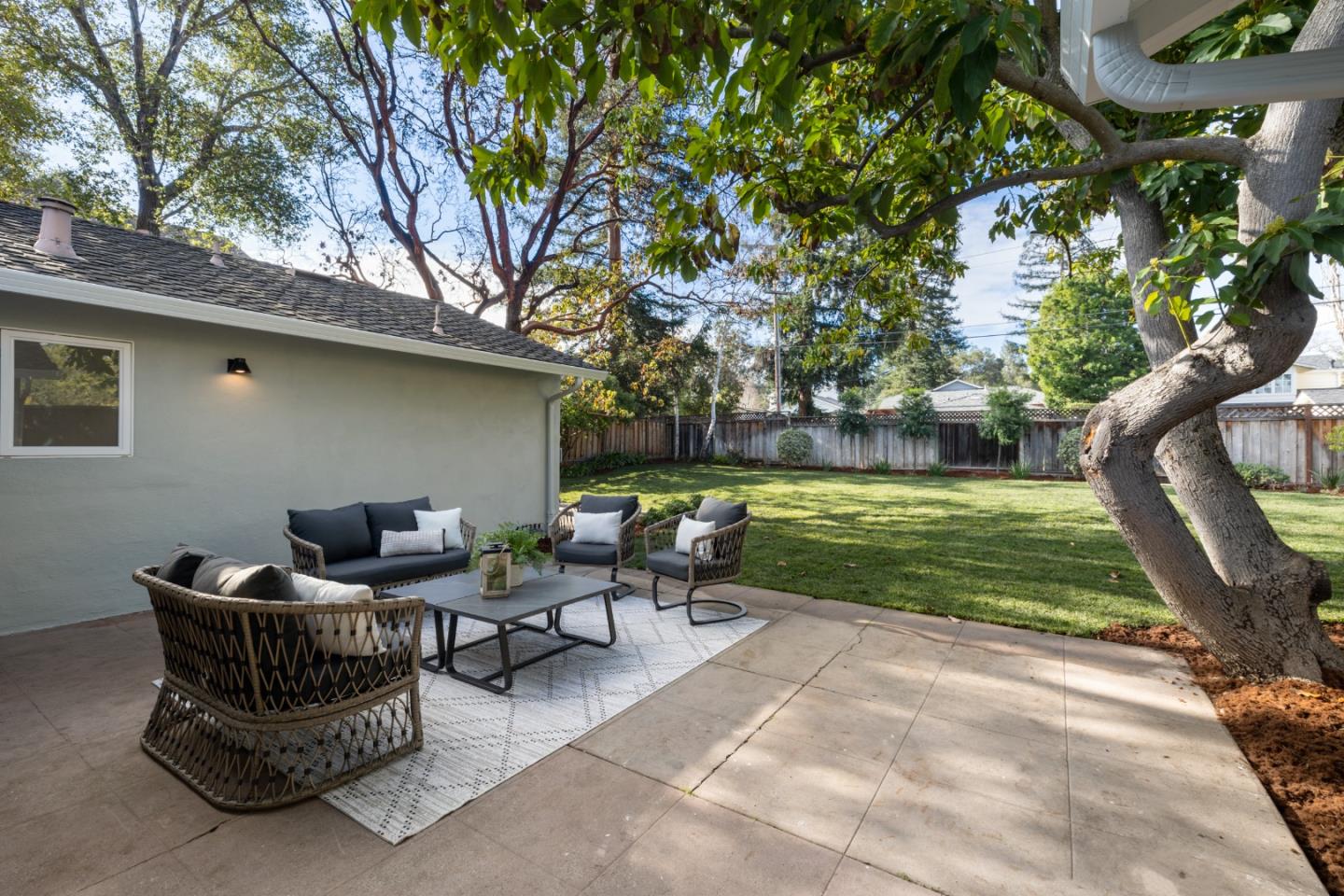 564 Orange Avenue