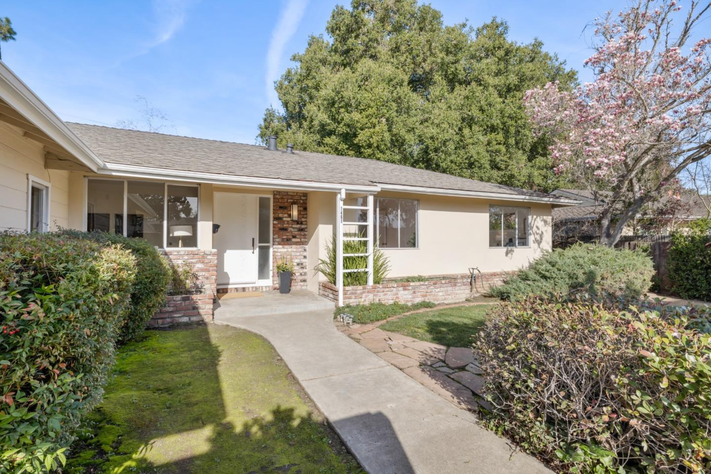 1461 Barton Drive