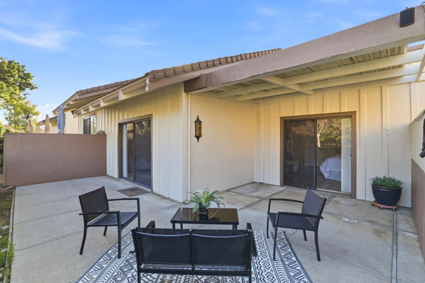 6250 Blauer Lane
