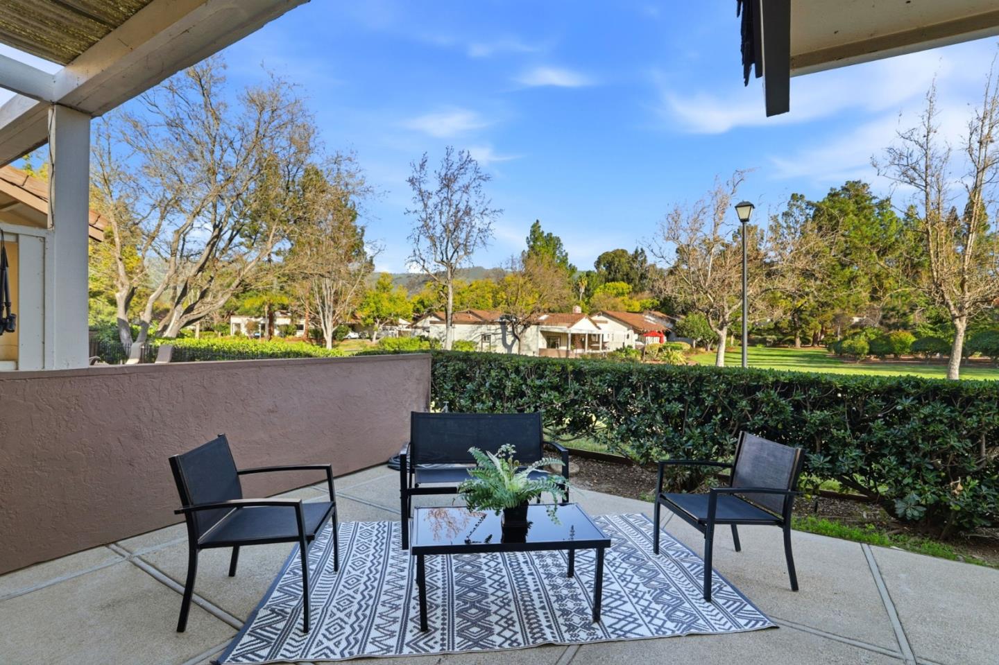 6250 Blauer Lane