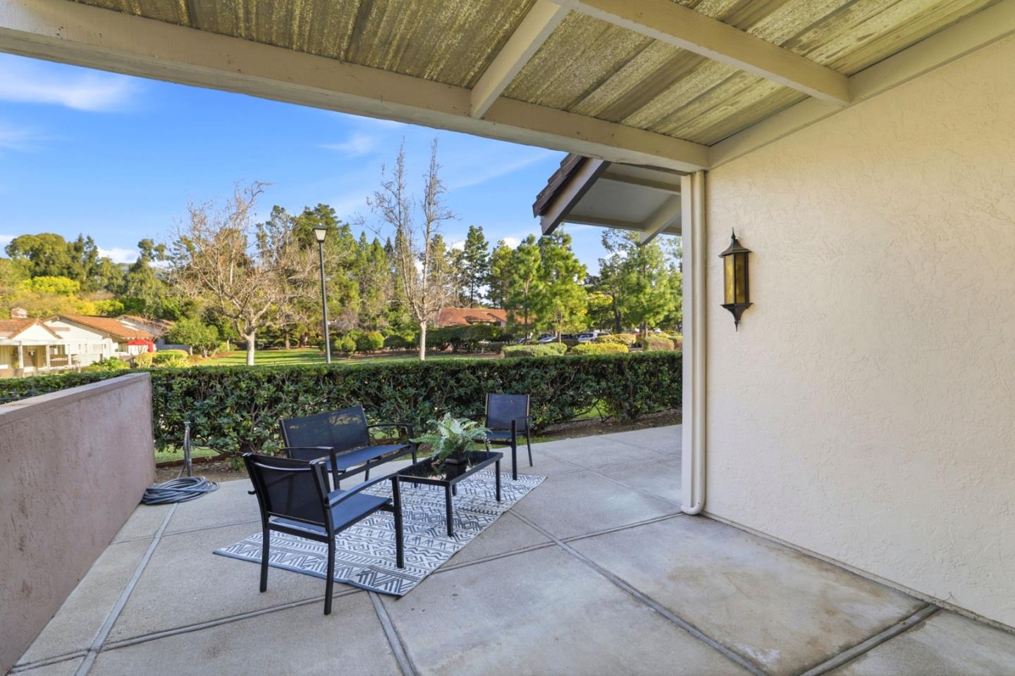 6250 Blauer Lane